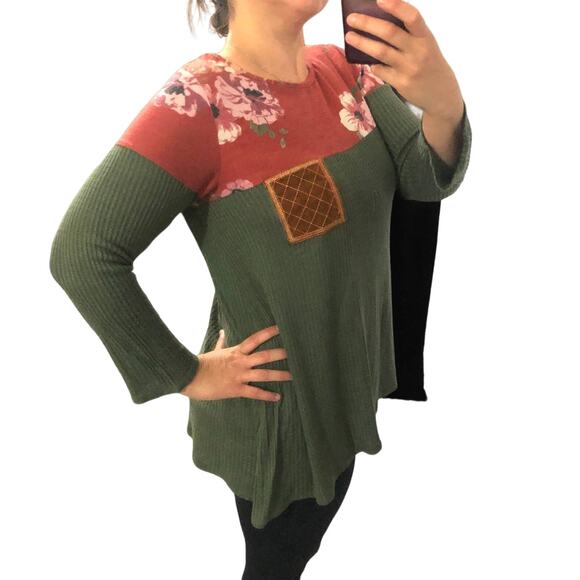 Now N Forever (M) Floral Colorblock Waffle Knit 3/4 Sleeve Top Suede Pocket - Picture 4 of 11